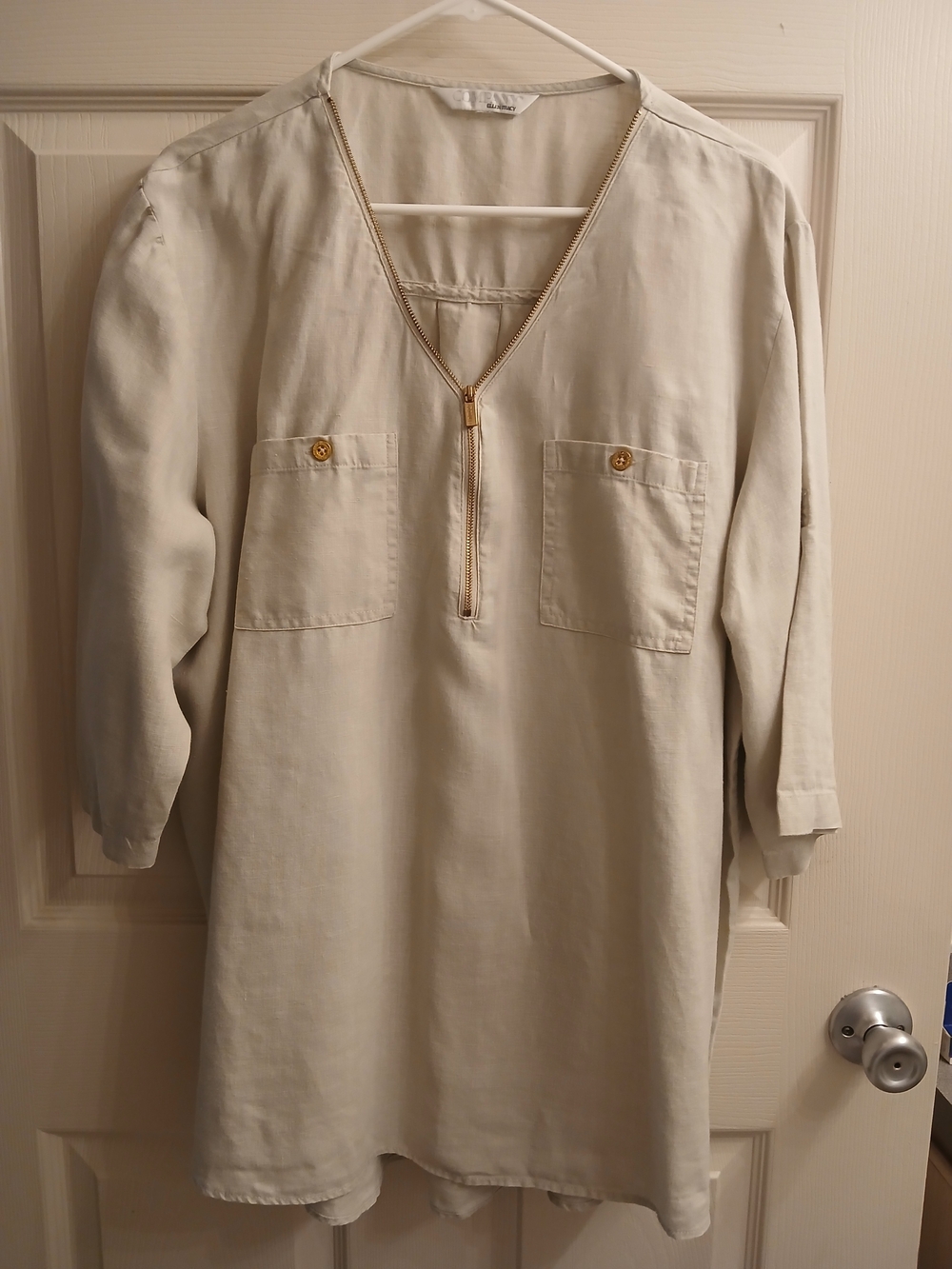 Ellen Tracy Cream V-Neck Button-Accent Casual Shirt Linen